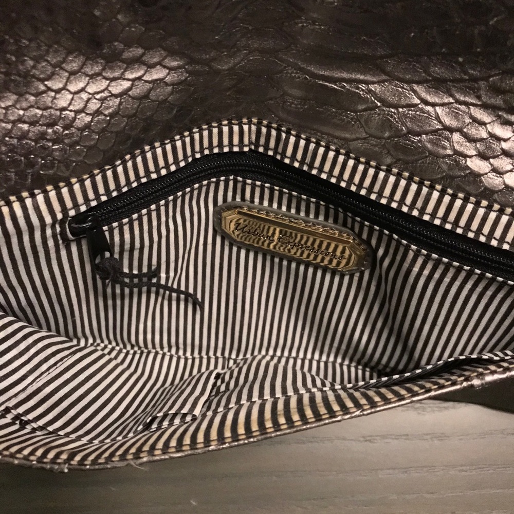 Clutch - Picture 4 of 6